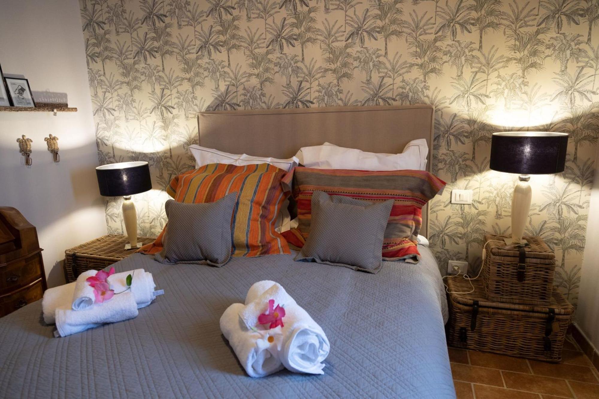 La Pastorella Boutique Hotel Maierà Стая снимка