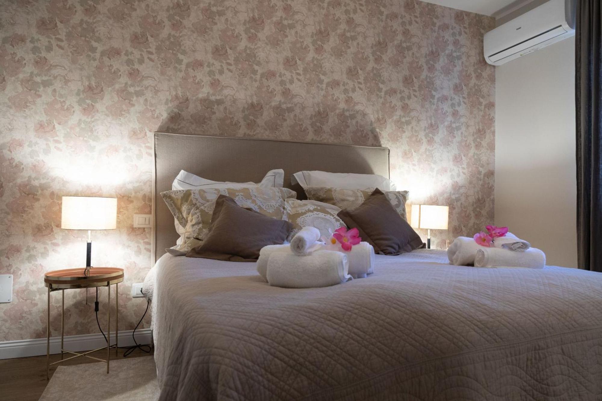 La Pastorella Boutique Hotel Maierà Стая снимка