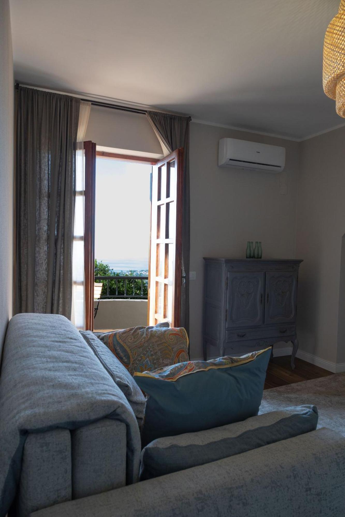 La Pastorella Boutique Hotel Maierà Стая снимка